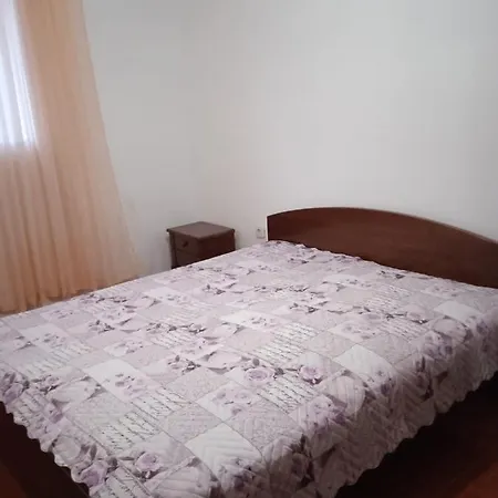 браво Lägenhet Slăntjev Brjag