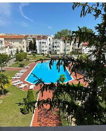 браво Apartment *